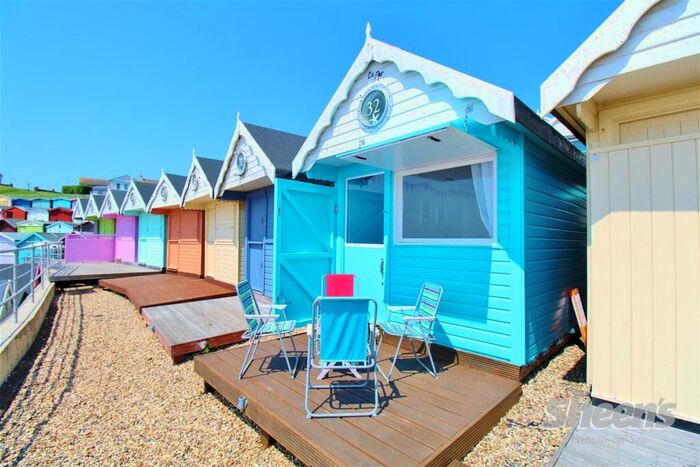 Chalet For Sale In Pier Approach, Walton On The Naze, CO14