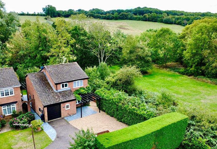 4 Bedroom Detached House For Sale In Nansen Close, Rothwell, Kettering, NN14