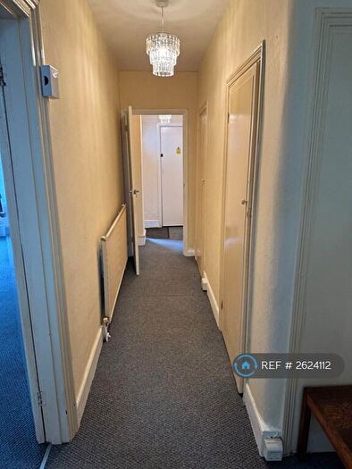 1 Bedroom Flat To Rent In Grosvenor Road, London, E11