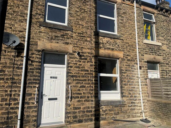 2 Bedroom Terraced House To Rent In Old Bank Road, Earlsheaton, Dewsbury, West Yorkshire, WF12