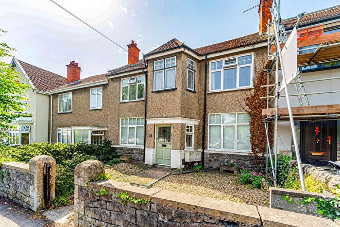 2 Bedroom Flat For Sale In Quantock Road, Weston-Super-Mare, BS23