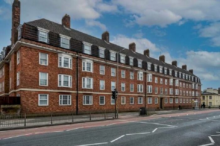 2 Bedroom Flat To Rent In Wavertree Gardens, Liverpool, Merseyside., L15
