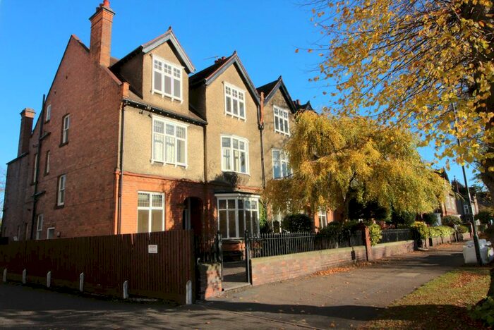 2 Bedroom Apartment To Rent In Beauchamp Avenue, Leamington Spa, CV32