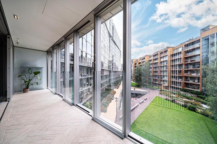 1 Bedroom Flat For Sale In Circus Road West, Battersea Power Station, SW11