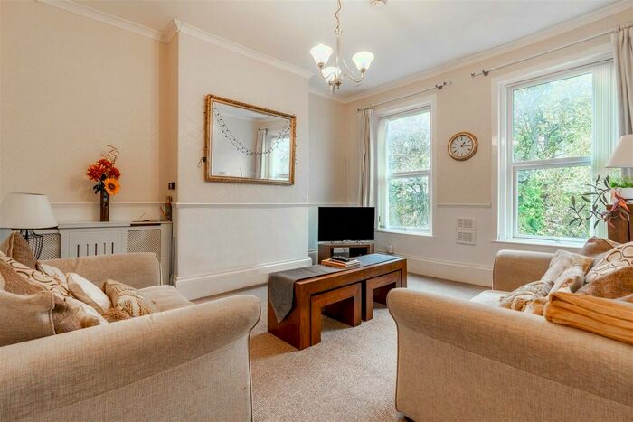 4 Bedroom Maisonette To Rent In Chester Crescent, Sandyford, Newcastle Upon Tyne, NE2