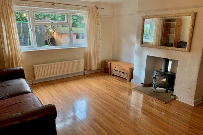 3 Bedroom Property To Rent In Briarfield Road, Manchester, M19