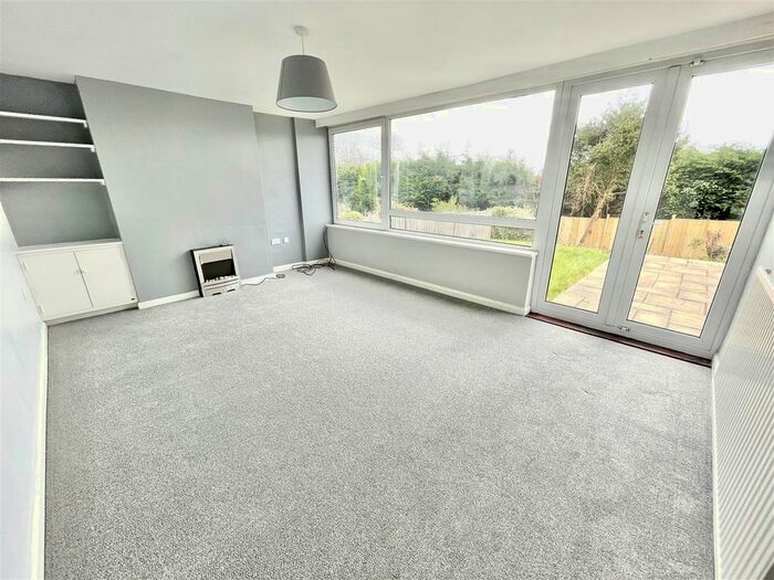 2 Bedroom Flat To Rent In Westover Road, Westbury-On-Trym, Bristol, BS9