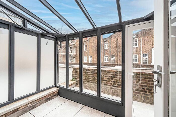 2 Bedroom Maisonette To Rent In Balcombe Street, Marylebone, London, NW1