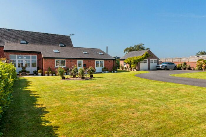 4 Bedroom Barn Conversion For Sale In Calveley Green Barns, Calveley, Tarporley, CW6