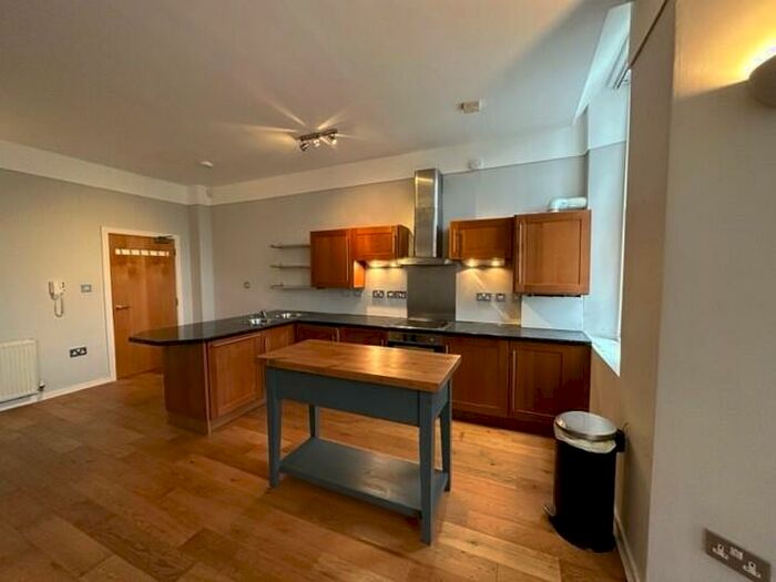 2 Bedroom Apartment To Rent In Falkner Square, Liverpool, L8