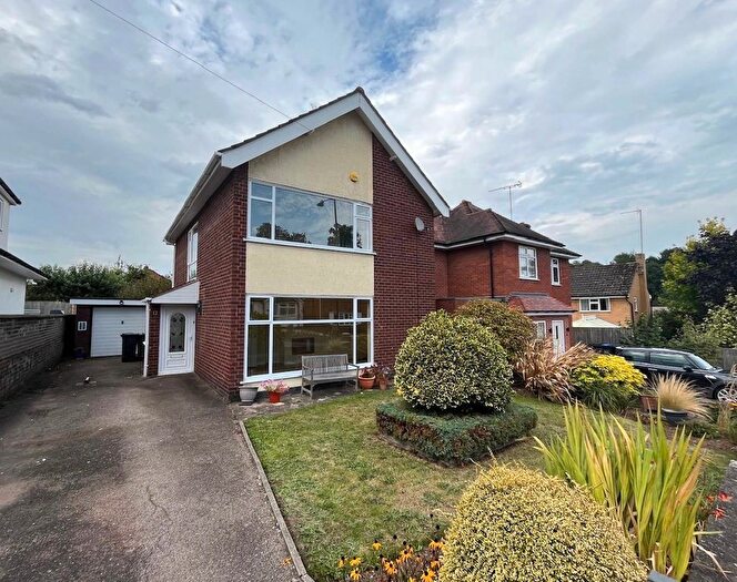 3 Bedroom Property To Rent In Villiers Road, Kenilworth, CV8