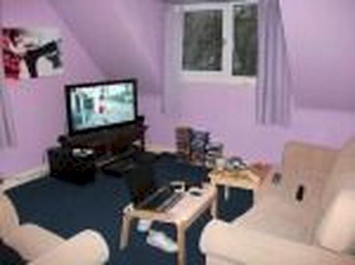 1 Bedroom Property To Rent In Otley Road, Guiseley, Leeds, LS20