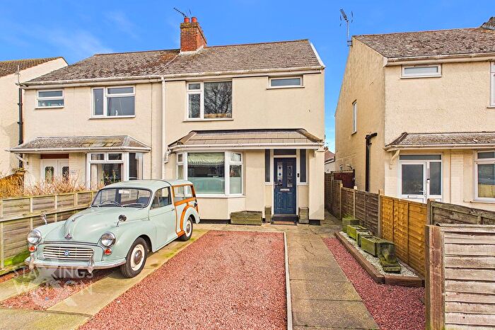 3 Bedroom Semi Detached House For Sale In Kirkley Run, Lowestoft, NR33