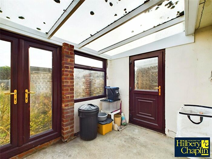 2 Bedroom Bungalow For Sale In Arnolds Avenue, Hutton, Brentwood, Essex, CM13