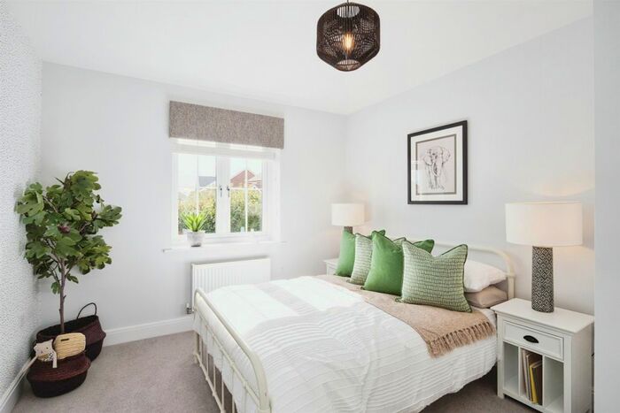 4 Bedroom Detached House For Sale In Walshes Road, Crowborough, TN6