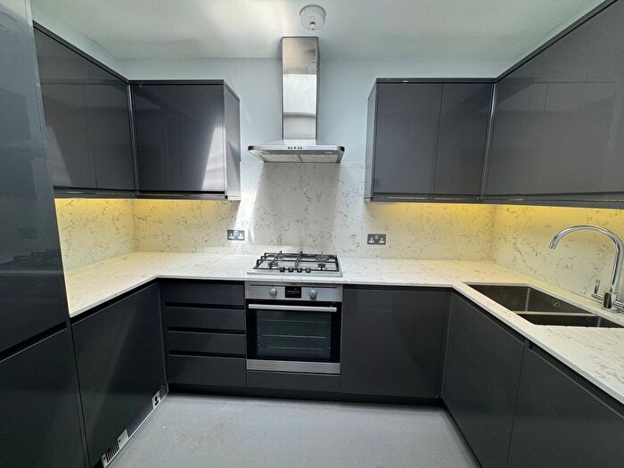 2 Bedroom Flat To Rent In South Street Studios, Bromley, BR1