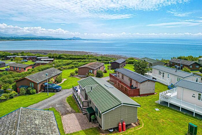 3 Bedroom Park Home For Sale In Pine Lodge, Hafan Y Mor, LL53