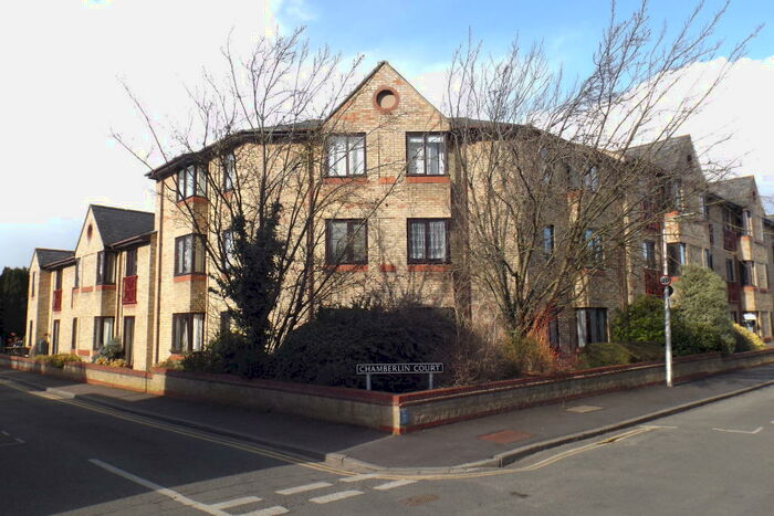 1 Bedroom Flat To Rent In Chamberlin Court, Westfield Lane, CB4