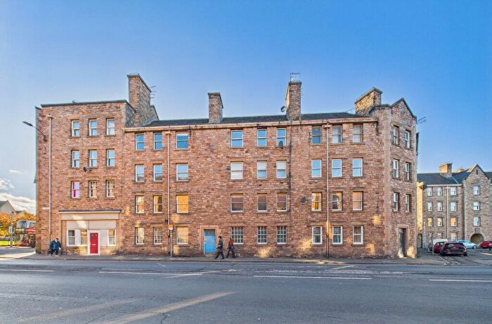2 Bedroom Flat To Rent In Pleasance, Newington, Edinburgh, EH8