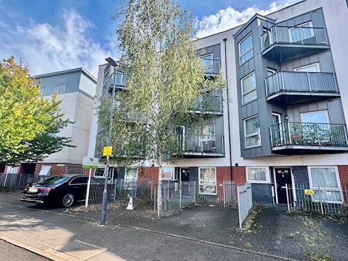 2 Bedroom Flat For Sale In Drinkwater Road, Harrow, HA2