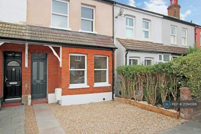 2 Bedroom Terraced House To Rent In Russell Road, Walton-On-Thames, KT12