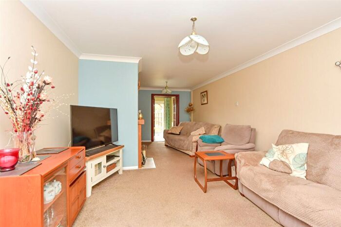 4 Bedroom Semi-Detached House For Sale In St. Andrew's Walk, Allhallows, Rochester, Kent, ME3