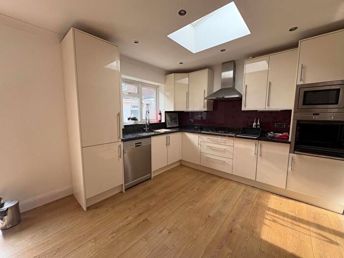 3 Bedroom Detached House To Rent In Cumberland Road, Ashford, TW15