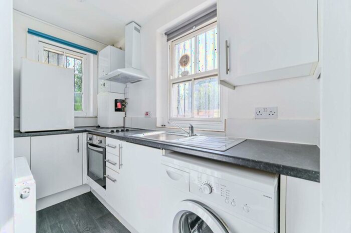 1 Bedroom Flat To Rent In Belvedere Road, London, , Crystal Palace, London, SE19