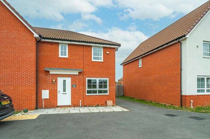 3 Bedroom Semi-Detached House For Sale In Jessup Road, Watton, IP25