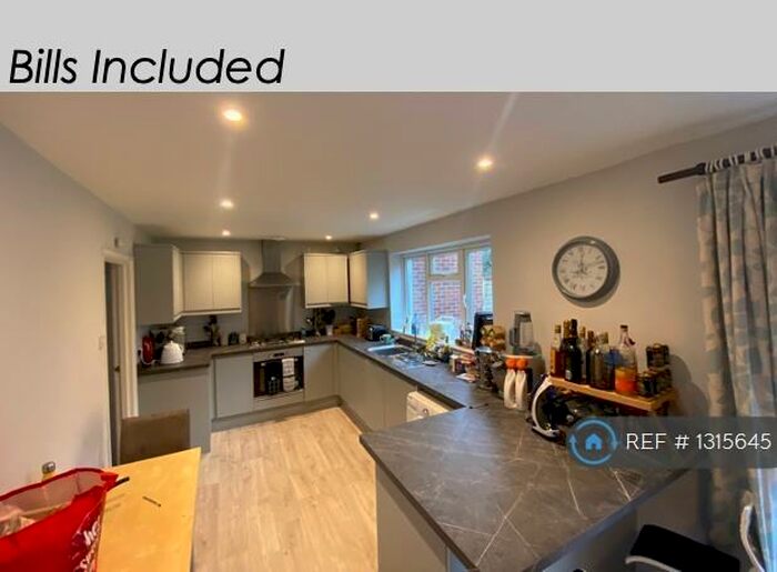 3 Bedroom Terraced House To Rent In Blackwell Avenue, Guildford, GU2