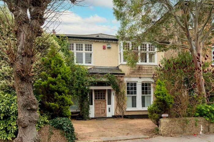 5 Bedroom Detached House To Rent In Clyde Road, East Croydon, CR0