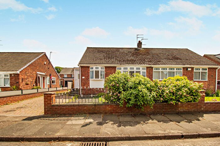 2 Bedroom Semi-detached Bungalow For Sale In Dudley Gardens, Sunderland, SR3