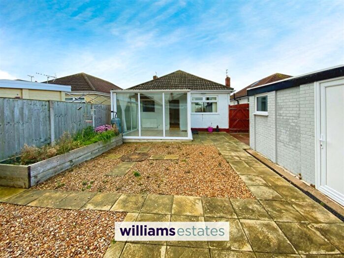 2 Bedroom Detached Bungalow For Sale In Garnett Drive, Prestatyn, LL19