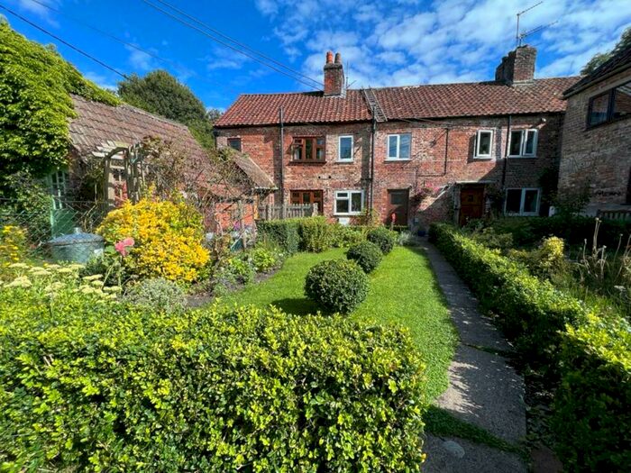 2 Bedroom House To Rent In Millstream Cottages, Mill Lane, Westbury Leigh, BA13