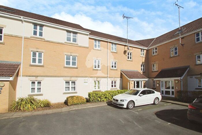 2 Bedroom Flat To Rent In Scholars Walk, Langley, SL3
