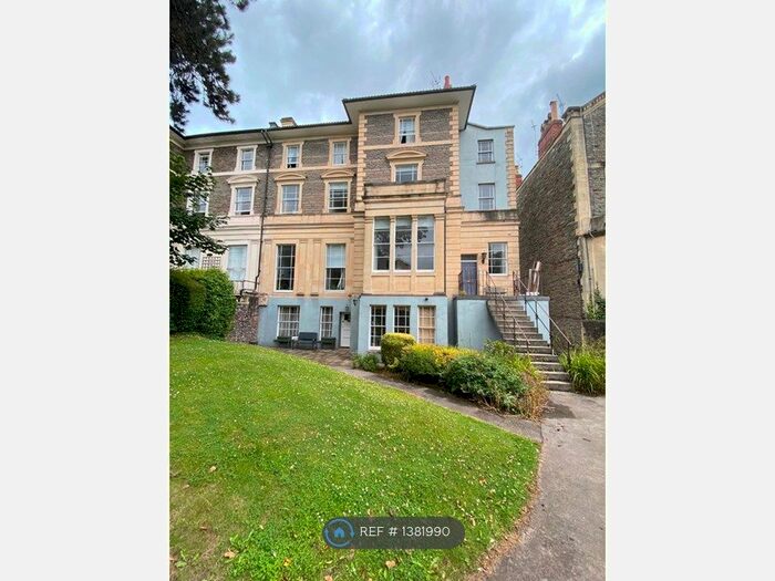 3 Bedroom Flat To Rent In Alma Rd, Bristol, BS8