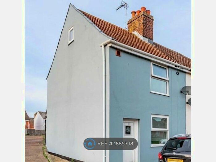 2 Bedroom End Of Terrace House To Rent In Park Road, Lowestoft, NR32