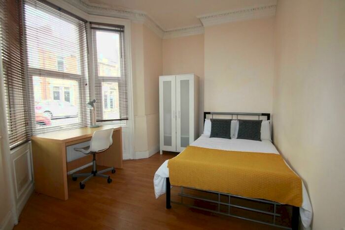 3 Bedroom Ground Flat To Rent In Fairfield Road, Newcastle Upon Tyne, NE2