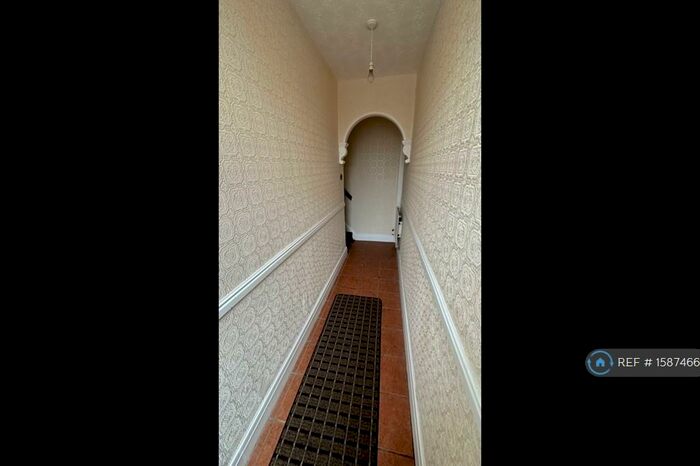 1 Bedroom Flat To Rent In Wood Steet, Sandycroft, CH5