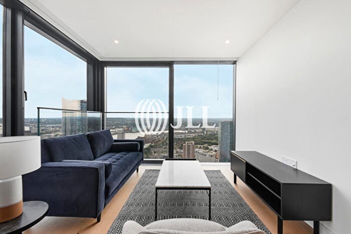 2 Bedroom Flat To Rent In Hampton Tower, Marsh Wall, E14