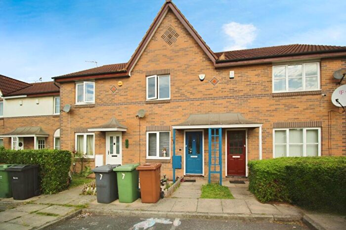 2 Bedroom End Of Terrace House To Rent In Grange Close, Hunslet, Leeds, West Yorkshire, LS10