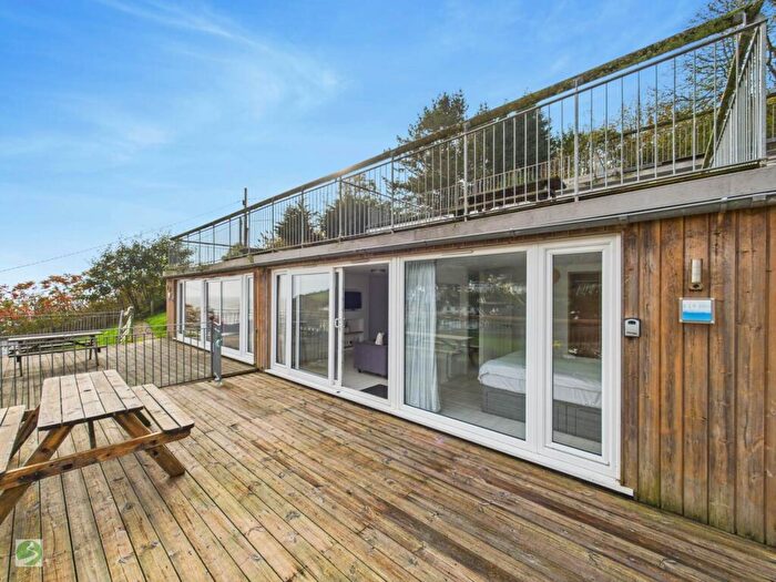 2 Bedroom Semi-Detached Bungalow For Sale In Millendreath Beach Resort, Millendreath, PL13