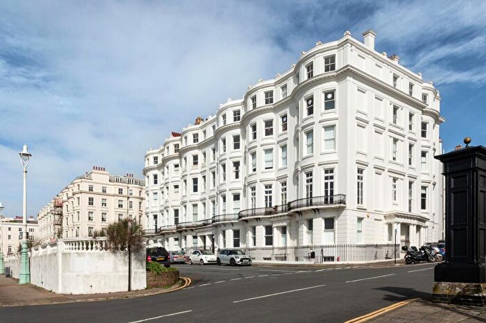 2 Bedroom Flat For Sale In Clarendon Terrace, Brighton, BN2