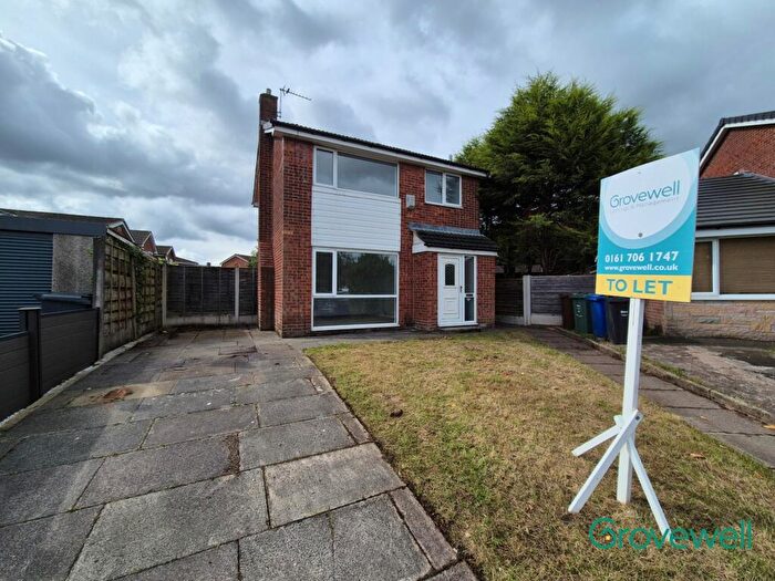 3 Bedroom Detached House To Rent In The Crescent, Radcliffe, Manchester, M26