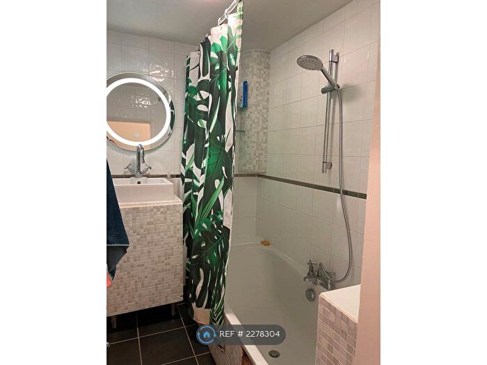 1 Bedroom Flat To Rent In Iliffe Street, London, SE17