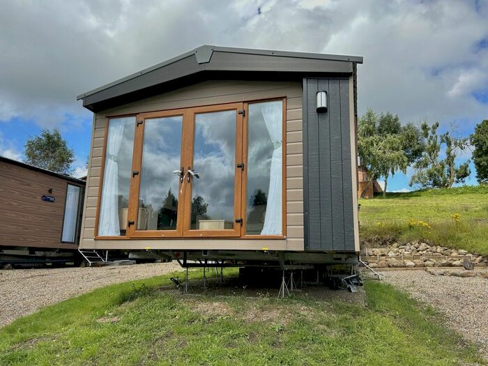 2 Bedroom Mobile/park Home For Sale In Tunstall, Richmond, DL10