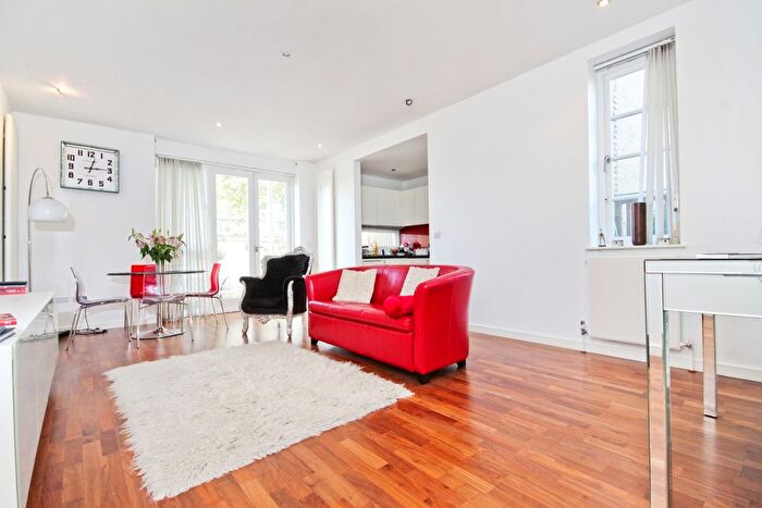 2 Bedroom Flat To Rent In Liverpool Road, London, N7