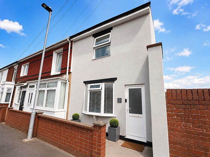 2 Bedroom Terraced House To Rent In Frogmore Road, Southsea, PO4