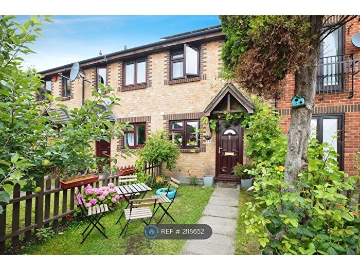 2 Bedroom Terraced House To Rent In Tarragon Close, London, SE14