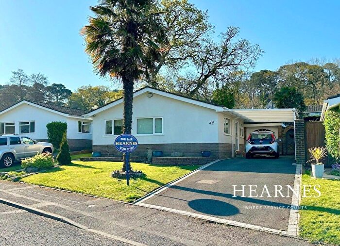 2 Bedroom Bungalow For Sale In Broadwater Avenue, Lilliput, Poole, BH14
